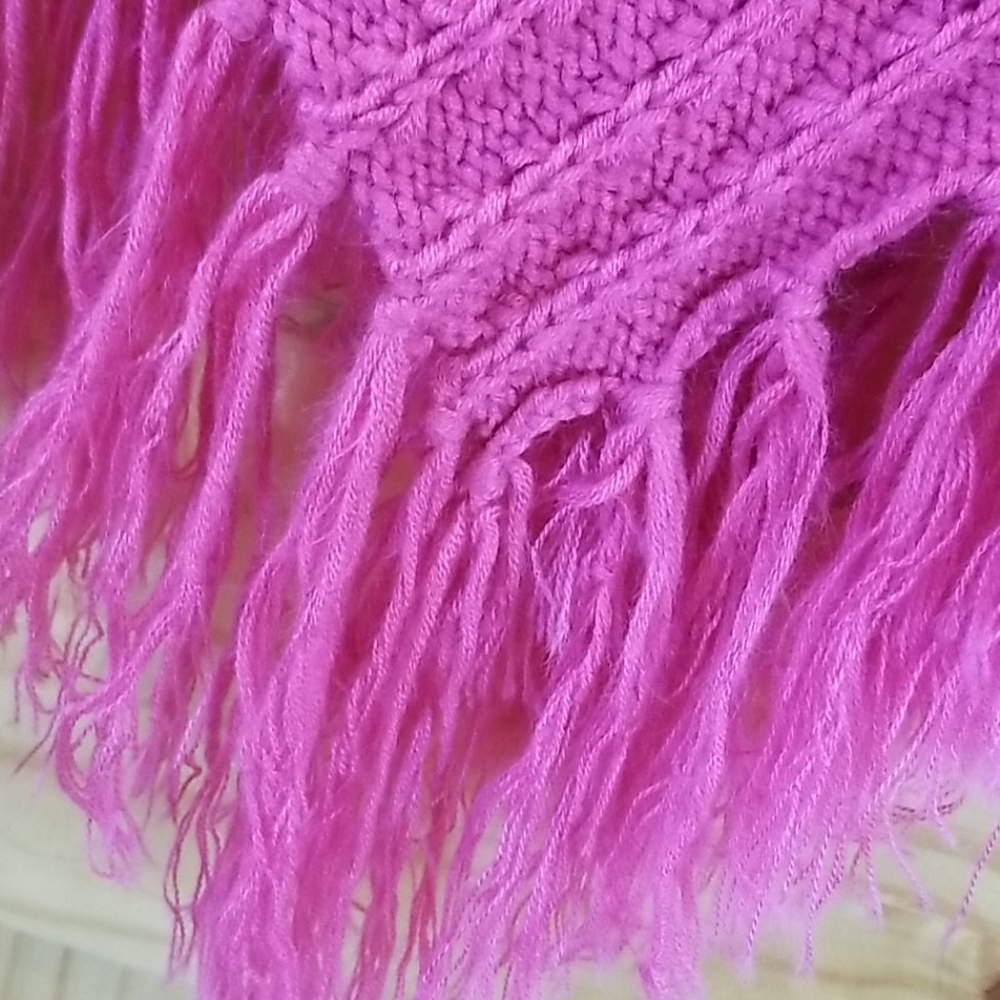 52 Weekends Shawl - Picture 5 of 7